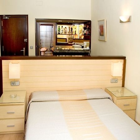 Apartamentos Alos Barcelone Extérieur photo